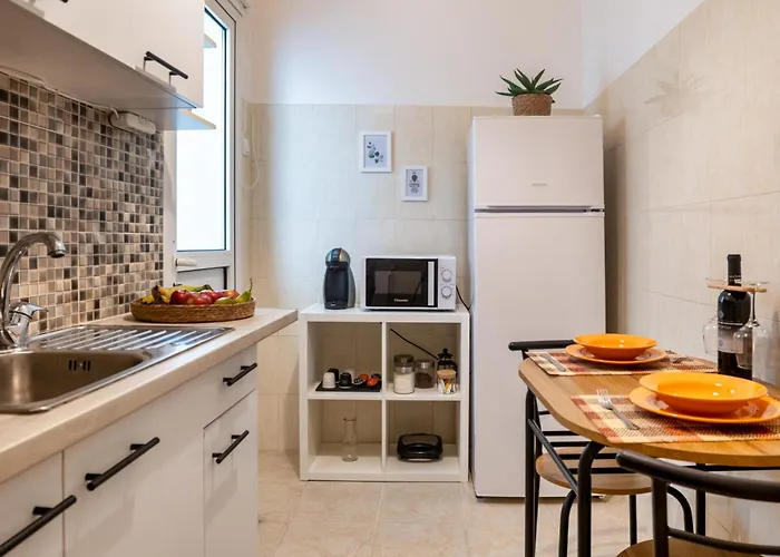 City Break Apartment 4\' To Metro